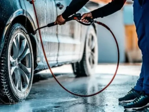 Panduan Lengkap: Alat dan Bahan Wajib untuk Mencuci Mobil panduan lengkap alat dan bahan wajib untuk mencuci mobil